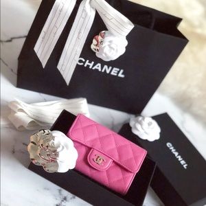 Chanel 19C Snap Card Holder in Pink